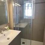 3 Pièces Avec Balcon Et Accès à - Fr-1-780-55 Appartement *