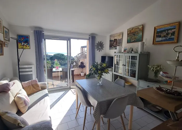 3 Pieces Avec Vue Dans Avec Piscine Proche - Fr-1-780-55 Apartament *