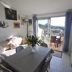 דירה 3 Pieces Avec Vue Dans Avec Piscine Proche - Fr-1-780-55 *