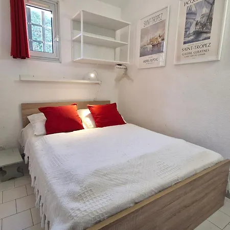 3 Pieces Avec Balcon Et Acces A - Fr-1-780-55 * Sainte-Maxime