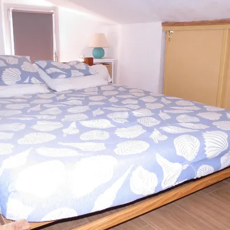 3 Pieces Avec Balcon Et Acces A - Fr-1-780-55 Apartment