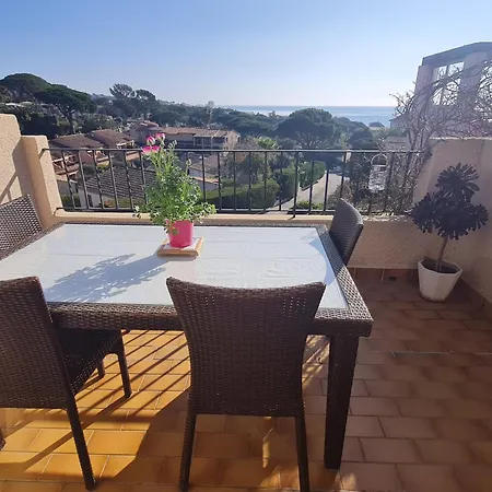 3 Pieces Avec Vue Dans Avec Piscine Proche - Fr-1-780-55 Apartment Sainte-Maxime