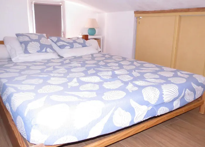 3 Pieces Avec Vue Dans Avec Piscine Proche - Fr-1-780-55 דירה